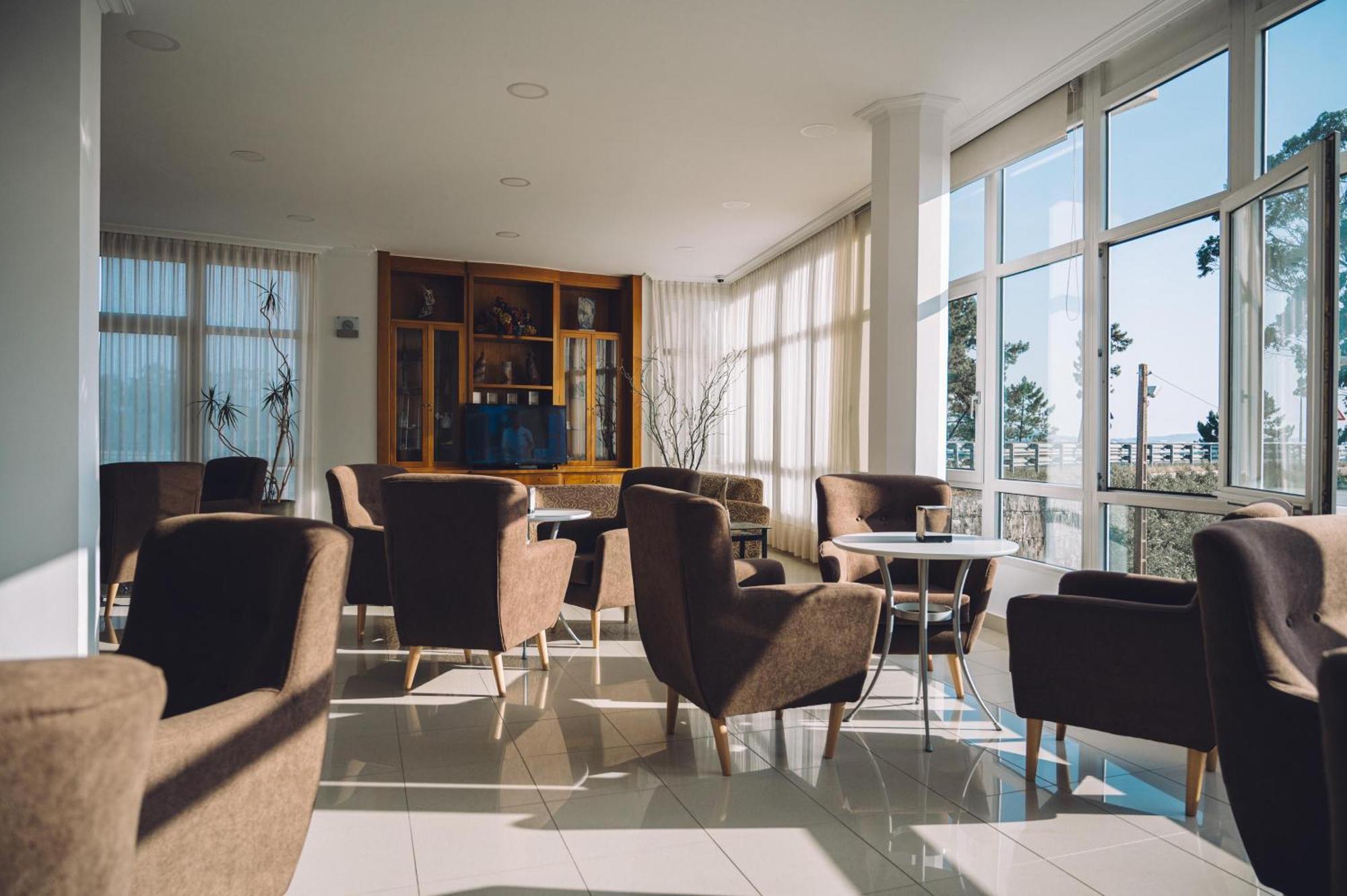 Hotel Dinajan Villanueva De Arosa Eksteriør bilde